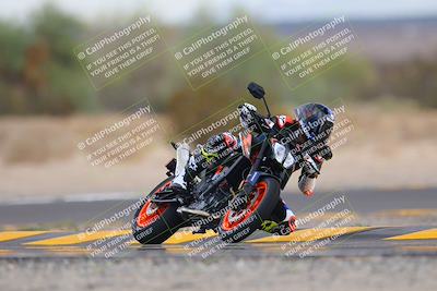 media/Sep-11-2022-SoCal Trackdays (Sun) [[81b7e951af]]/Turn 7 (1145am)/